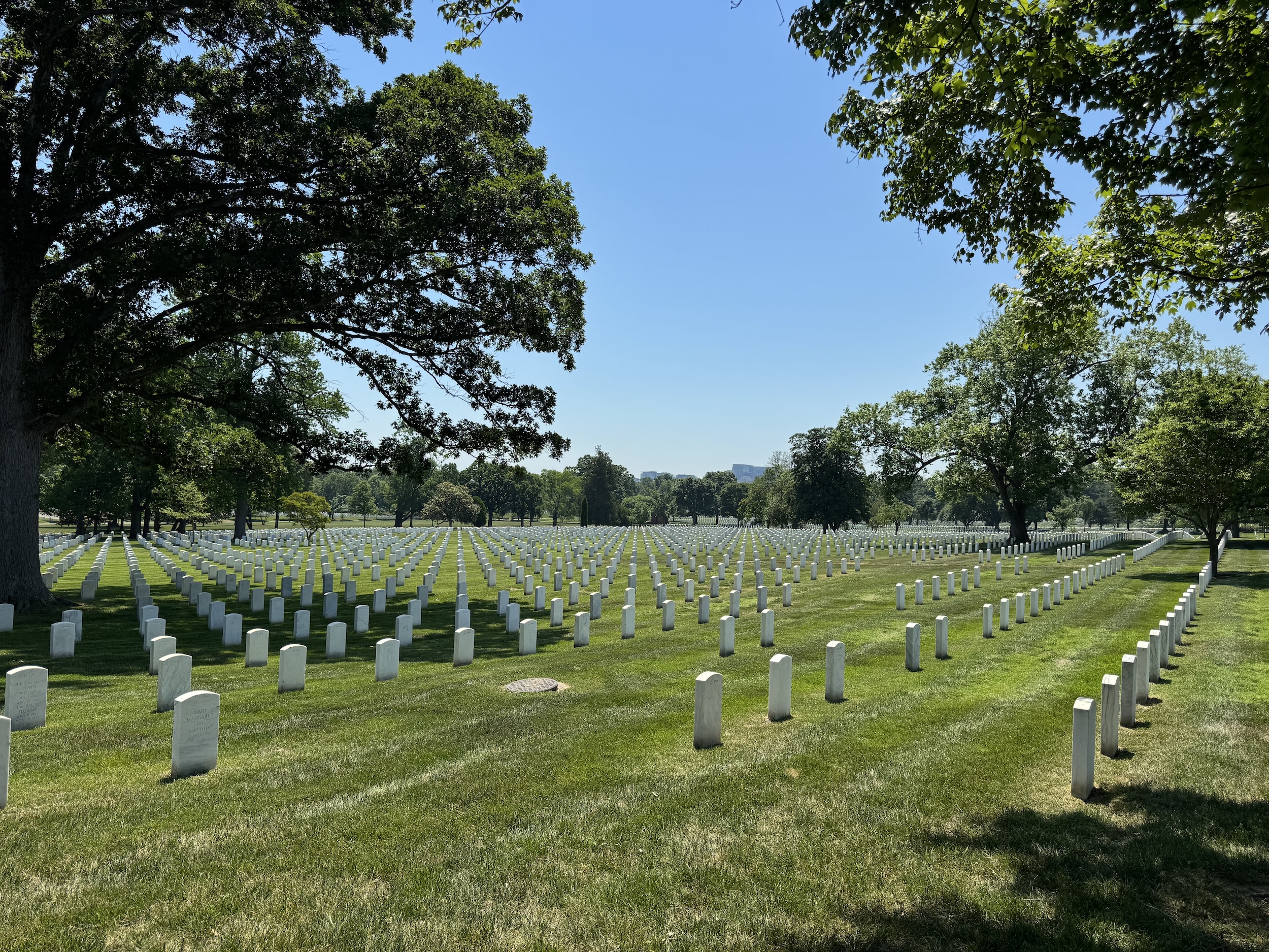 Honoring the fallen at Arlington National Cemetery